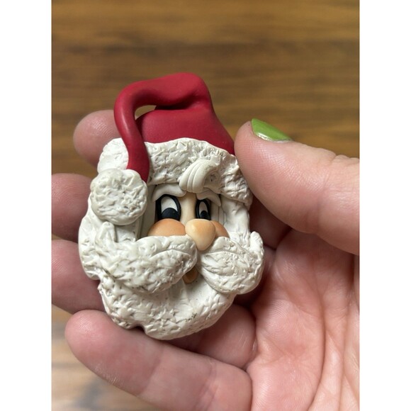 Polymer Clay Sculpted Santa Claus Brooch Pin Christmas - Picture 2 of 6